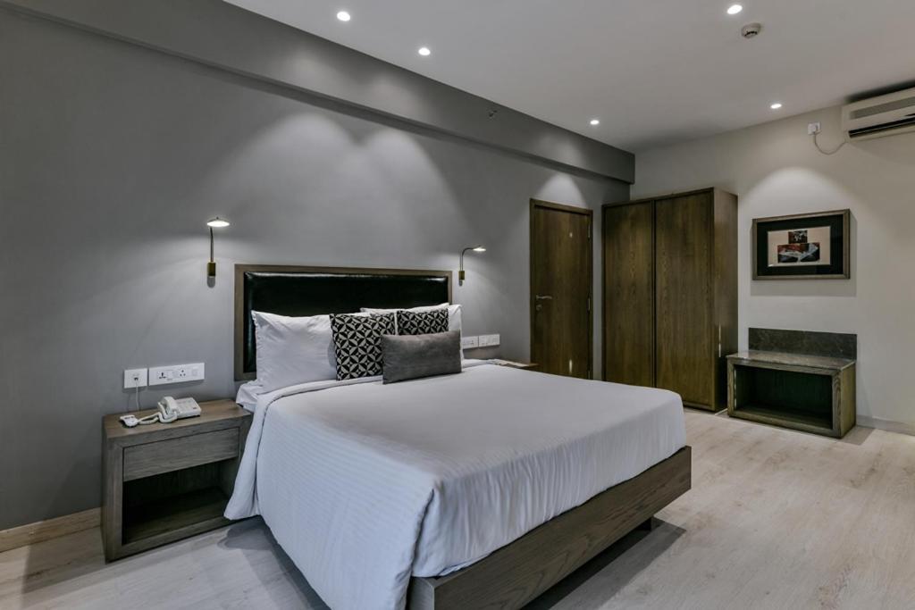 Sun-N-Sand Suites, Shirdi Luaran gambar