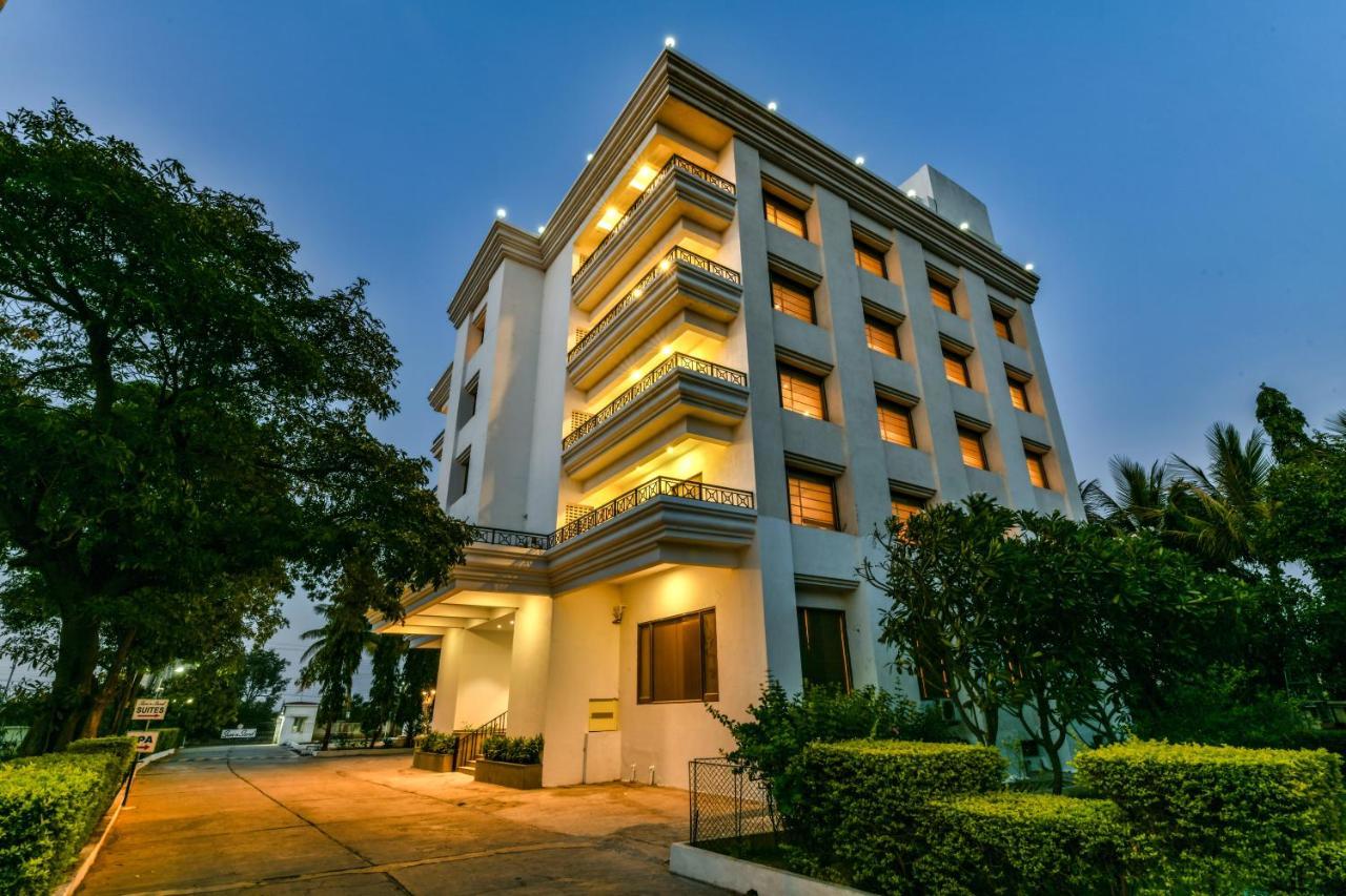Sun-N-Sand Suites, Shirdi Luaran gambar